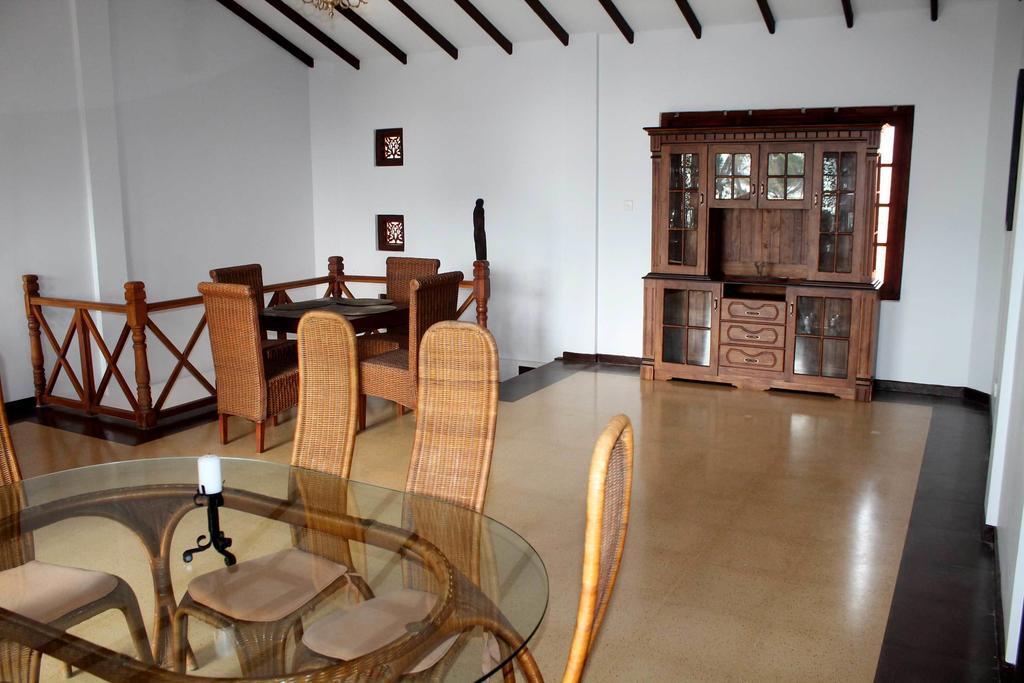 Solomon Beach Hotel 마라윌라 외부 사진